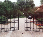 Powiększ